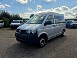 Volkswagen T5 Transporter Kombi-Mittelhochdach - silberne Volkswagen T5 Transporter