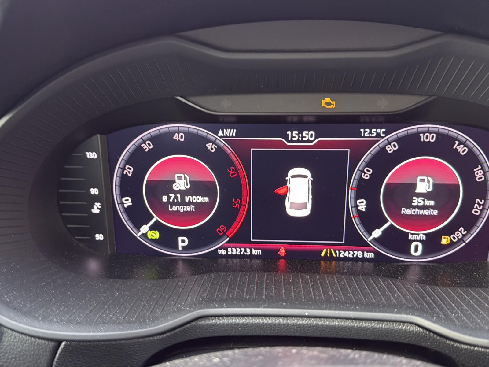 Fahrzeugabbildung SKODA Octavia Combi Style / AHK / unfallfrei / Top !!