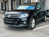 Volkswagen Tiguan Sport & Style BMT 4Motion - Volkswagen Tiguan: Sport Style 4motion