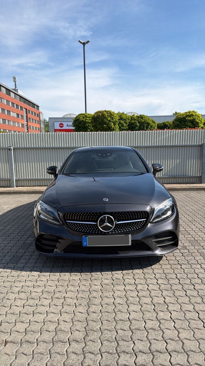 MERCEDES-BENZ C 300 COUPÉ AMG-Line, Scheckheftgepflegt