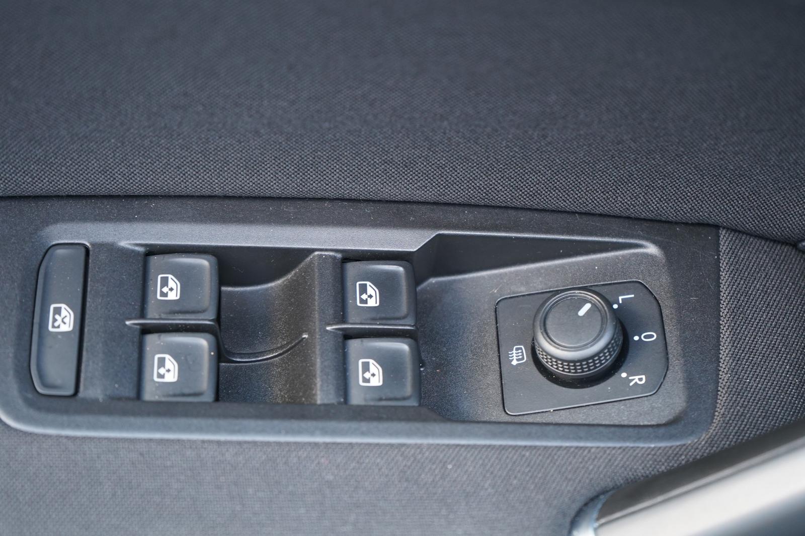Volkswagen Touran 1.5 TSI Active DSG 7-Sitzer Navi ACC PDC, миниатюра 26