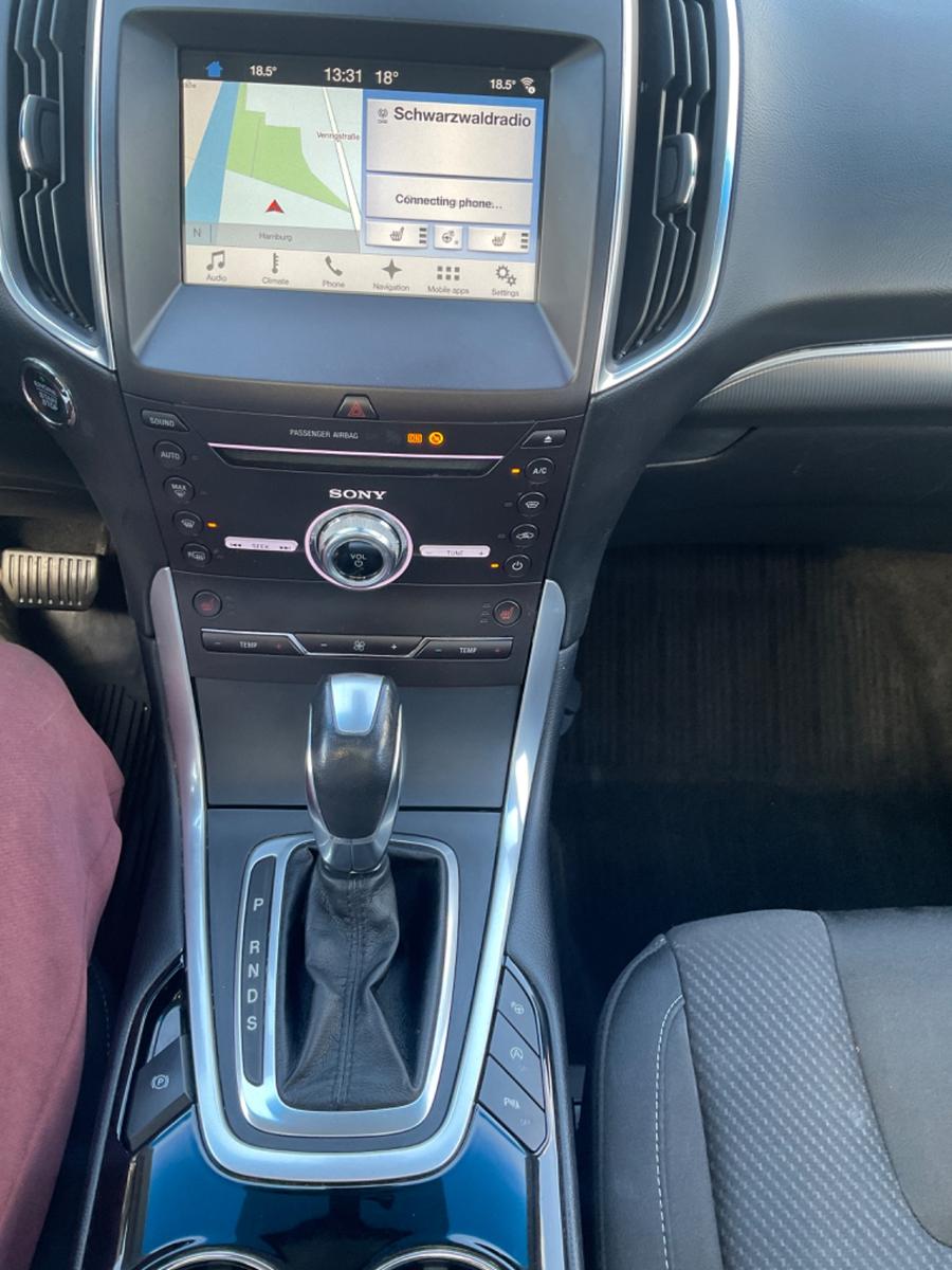 Ford Edge Titanium 4x4 TÜV NEU