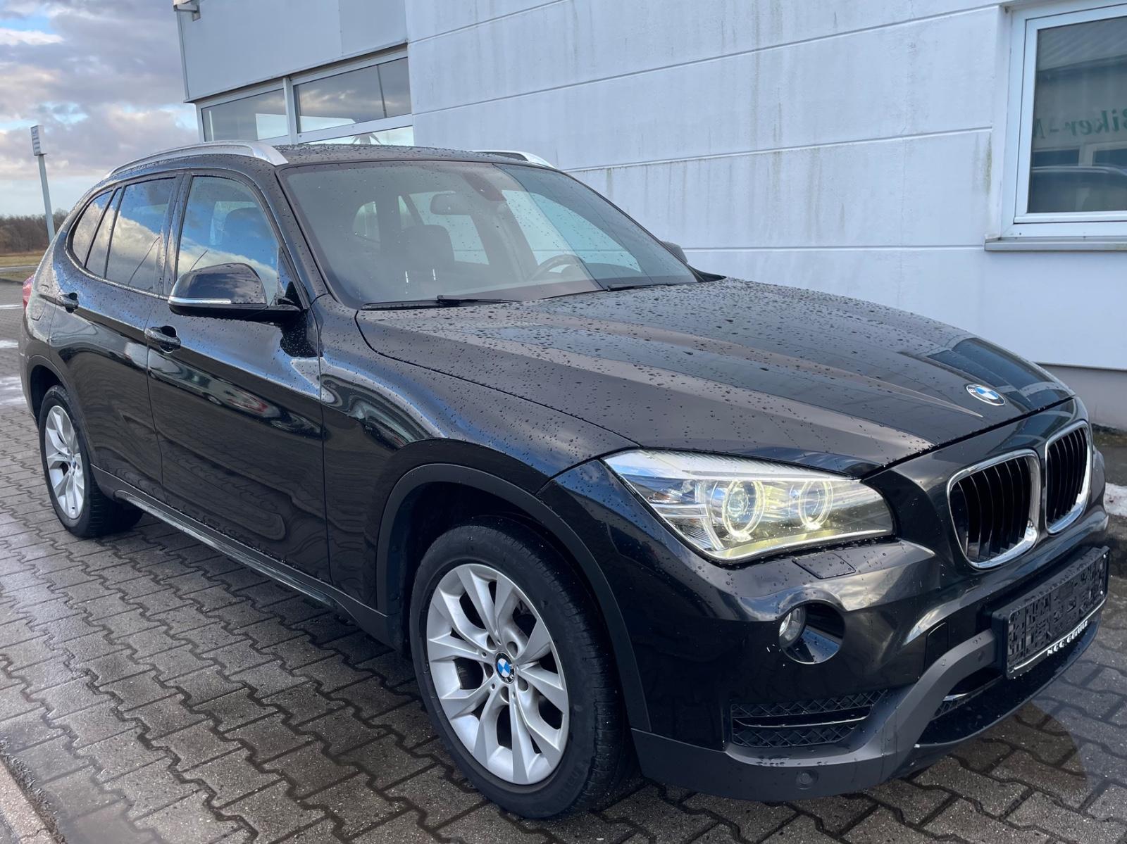 BMW X1 18d xDrive Sport Line/Navi/AHK/Panorama