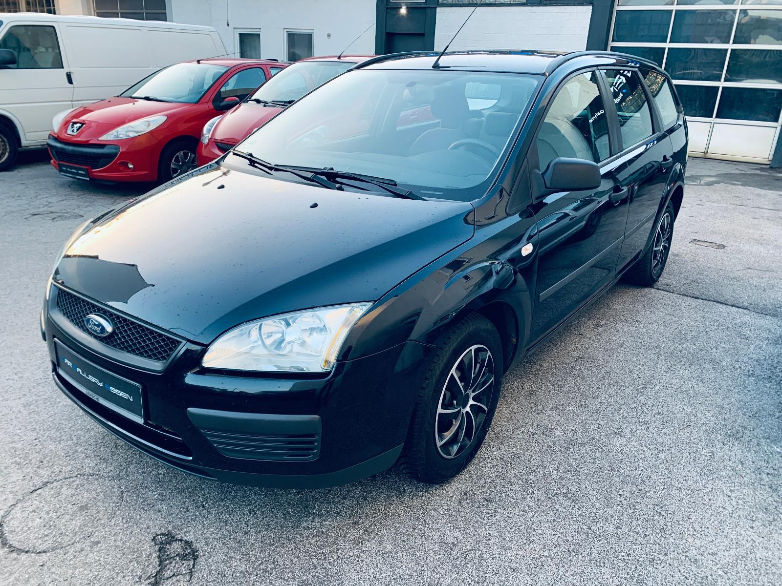 Ford Focus 2005 — photo 11