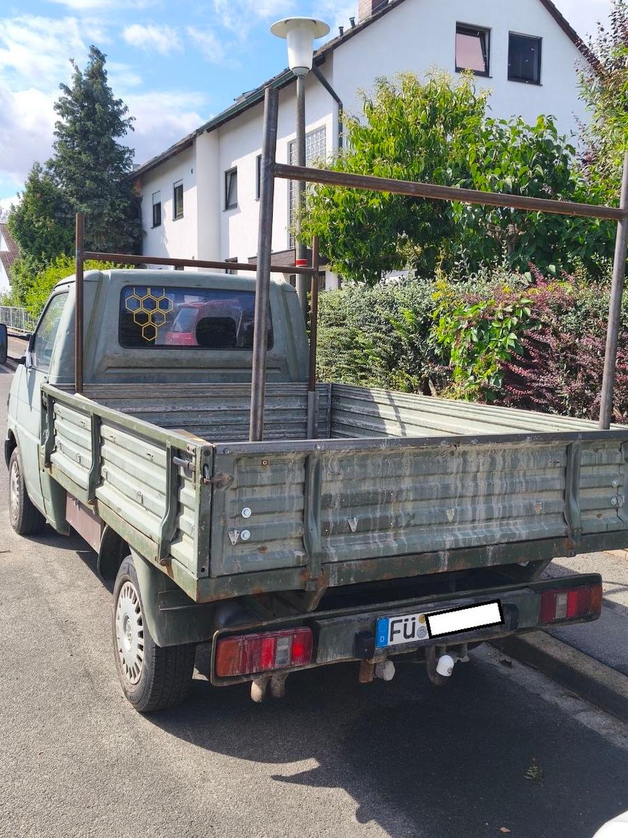 Volkswagen VW T4 Pritsche Bundeswehr 3-Sitzer