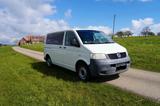 Volkswagen VW T5 Transporter 2.5L - VW T5 Transporter in Freiburg