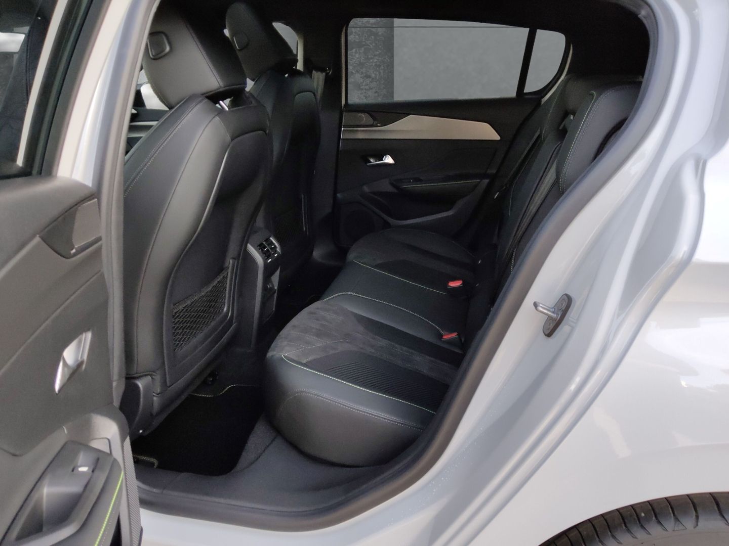 Peugeot 308 - Bild 9