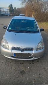 Toyota Yaris 2002, 1.3 - gebrauchte Toyota Yaris aus dem Jahr 2002
