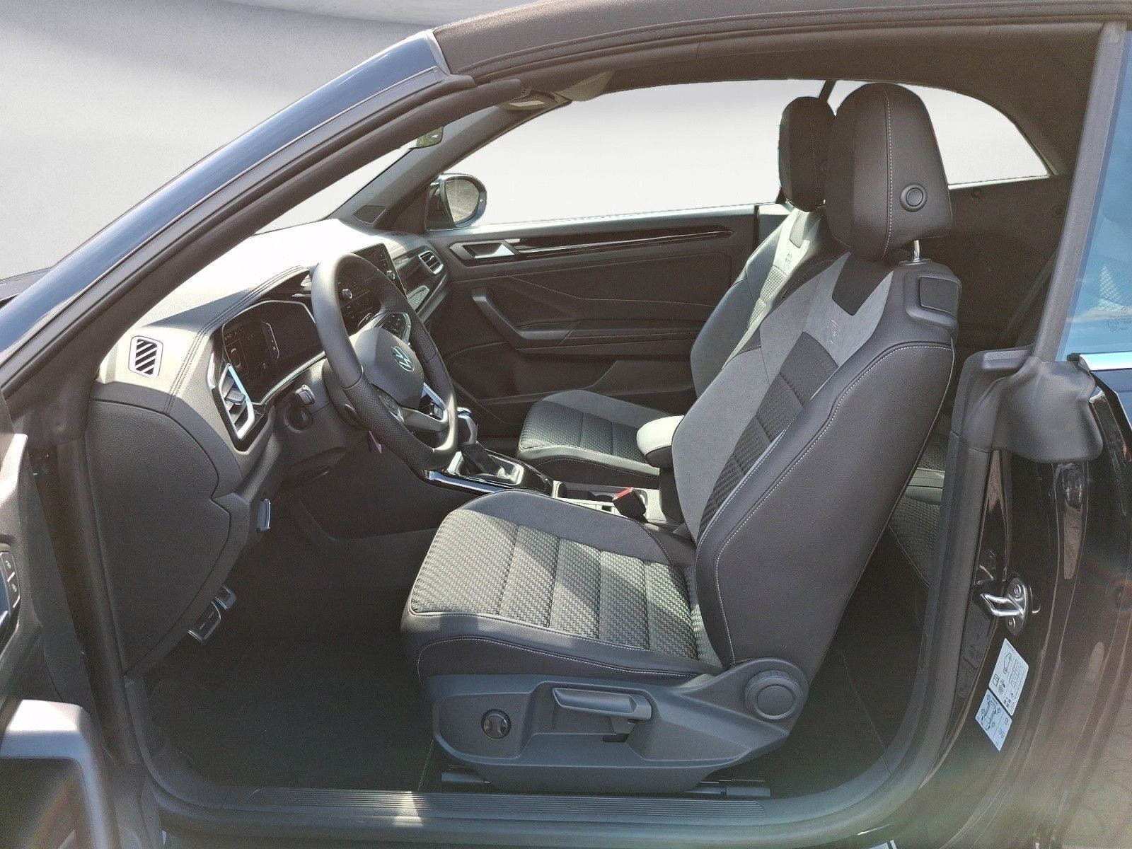 Volkswagen T-Roc - Bild 8