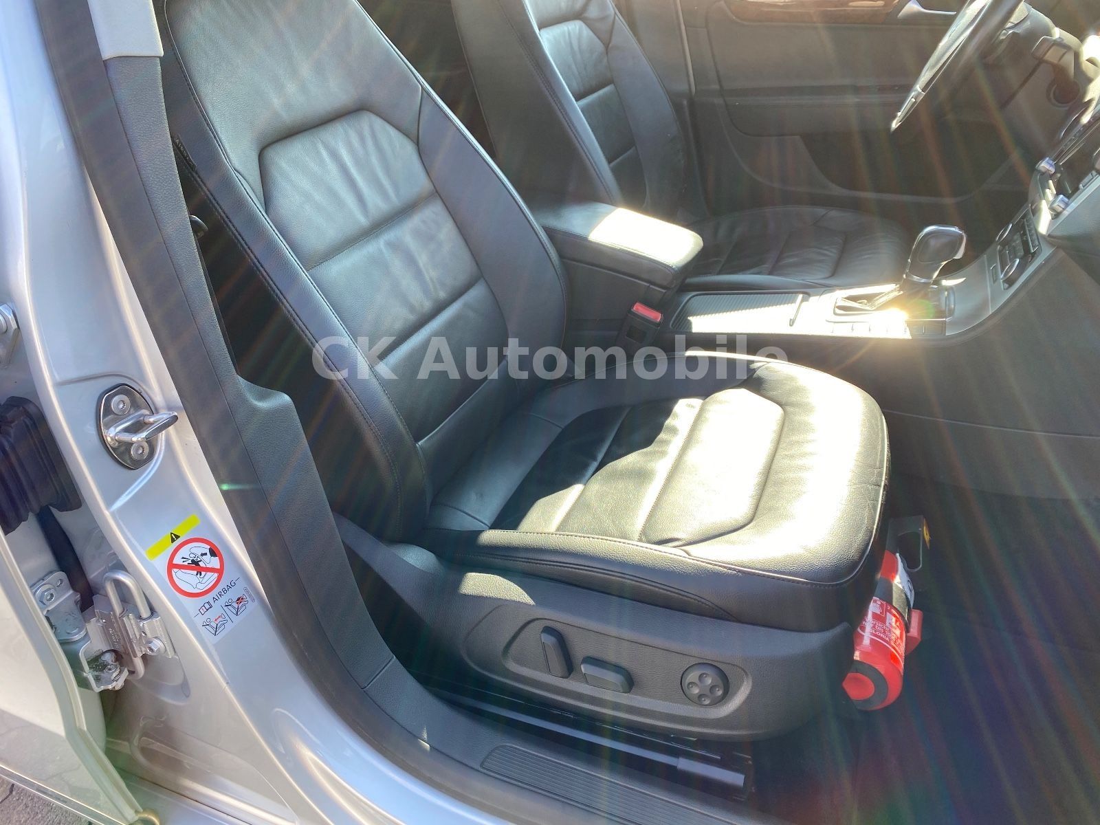 Fahrzeugabbildung Volkswagen Passat Variant Comfortline BM/DSG/Navi/Bi-Xenon