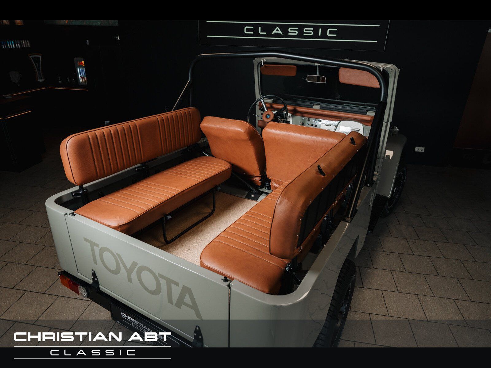 Fahrzeugabbildung Toyota FJ43 restauriert * Servo * H-Zulassung * 7-Sitze