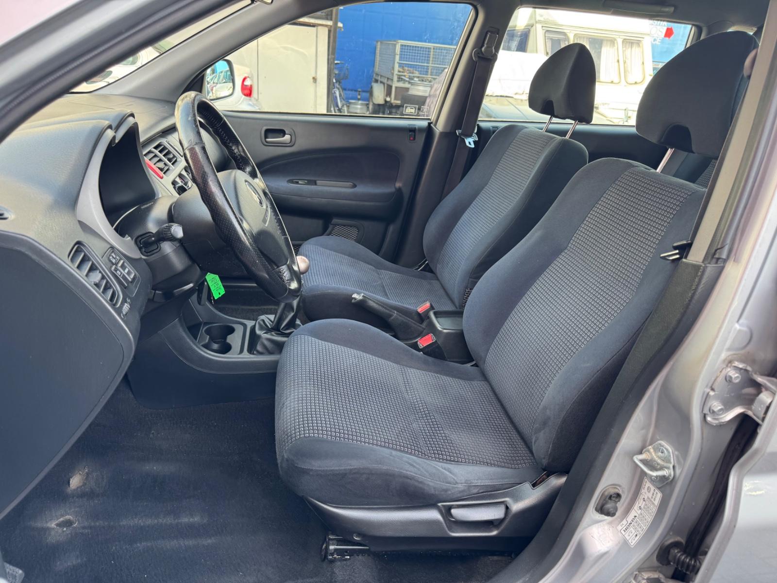 Honda HR-V 2004 — photo 10