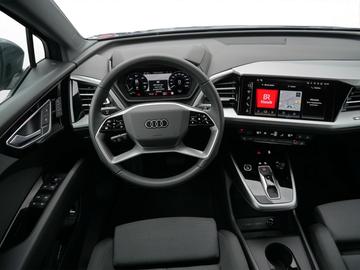 صورة 8 لـ 2025 AUDI Q4 E-TRON
