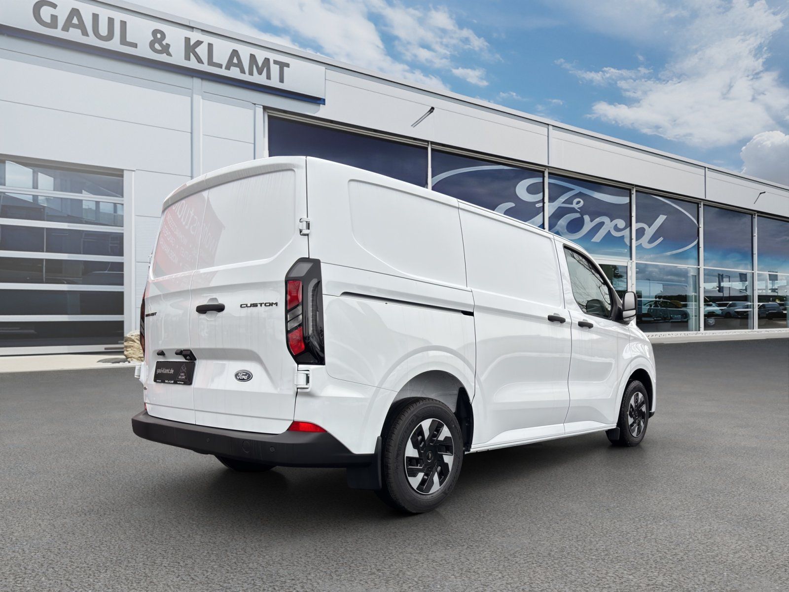 Fahrzeugabbildung Ford Transit Custom 2.5 PHEV 320 L1 Trend Multicab FW