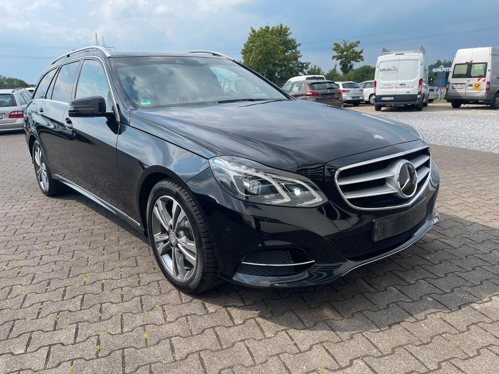 Mercedes-Benz E 200 *LED*ACC*Leder*Totwinkel*Spurhalte*Standhe