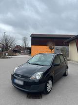 Ford Fiesta 1.3 69PS | TÜV/03.2028 - Ford Fiesta aus 2005: 1.6