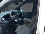 Mercedes-Benz EQV 300 Lang MBUX+KAMERA+AIRMATIC+NAVI+DAB+SHZ - Mercedes-Benz EQV Gebrauchtwagen in Hamburg