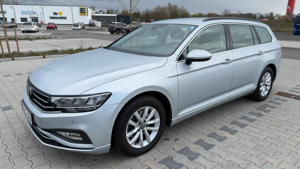 Image of Volkswagen Passat Variant