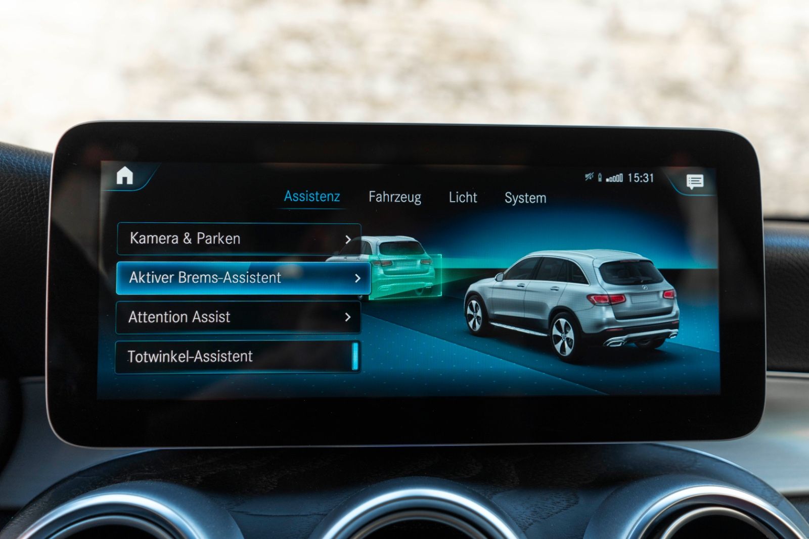Fahrzeugabbildung Mercedes-Benz GLC 300 AMG-LINE BURMESTER LED 360° SHZ PANO