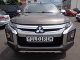 Mitsubishi L200 Club Cab 4WD **2.HAND** - Mitsubishi L200: Geländewagen