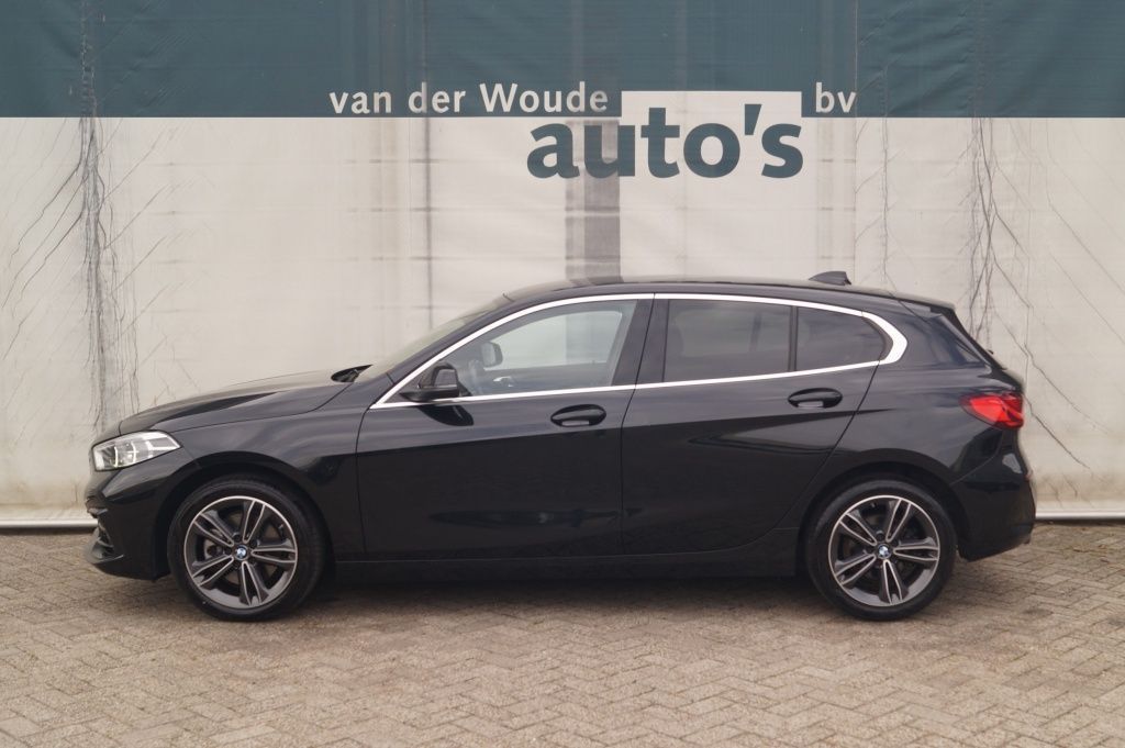 BMW 118 1-serie 118i 136pk automatik Sportline -NAVI