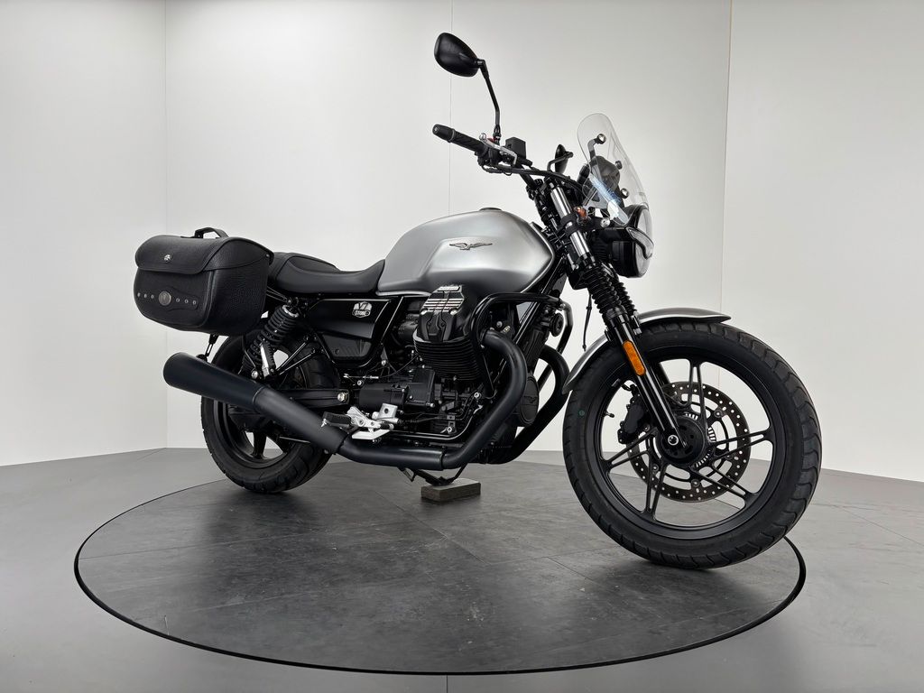 Fahrzeugabbildung Moto Guzzi V7 IV STONE *LEDERTASCHEN *NEUWERTIG