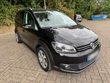 Volkswagen VW Touran mit neuen TUV, Automat Diesel - Volkswagen Touran mit Diesel-Antrieb: Kleinwagen