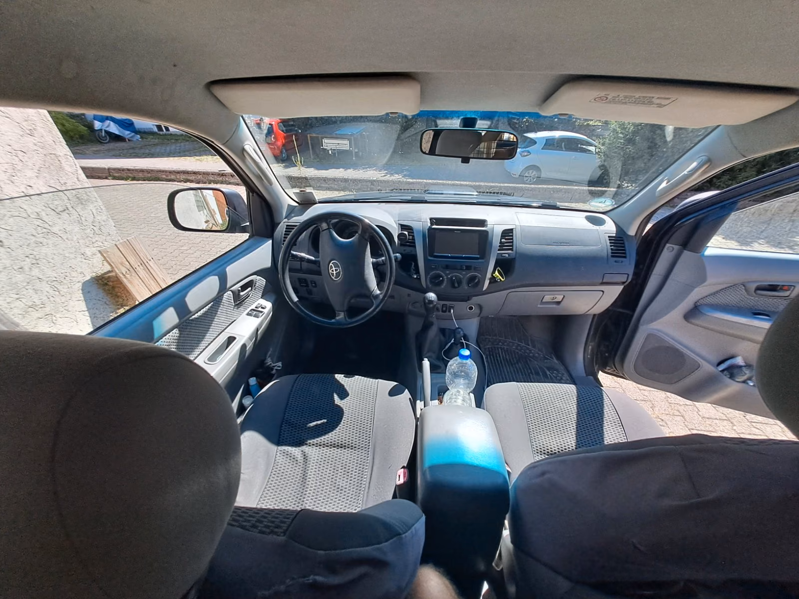 Toyota Hilux 2006 — photo 12