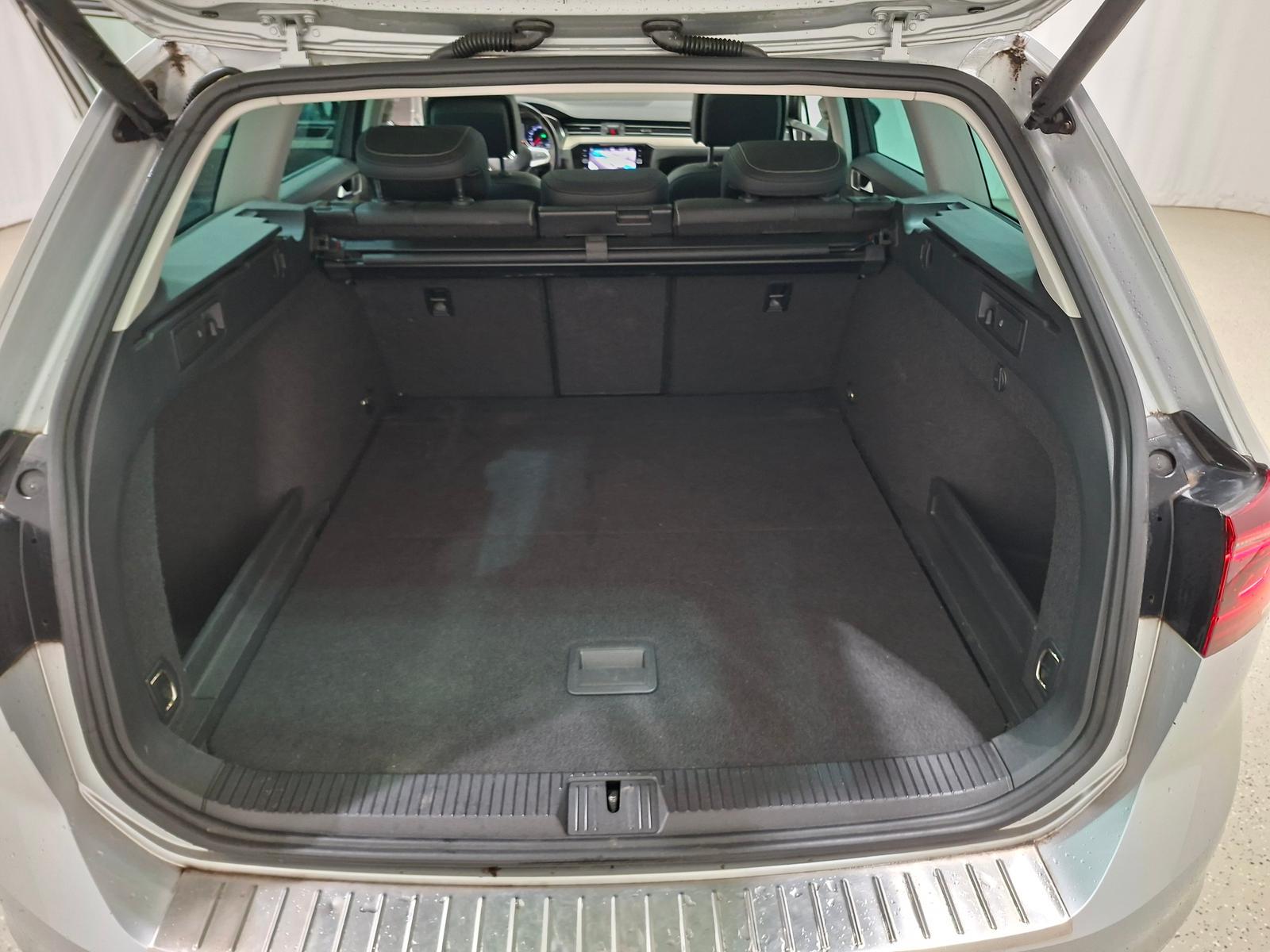 Volkswagen Passat 1.5 TSI DSG R-line ACC LED Pano L, миниатюра 14
