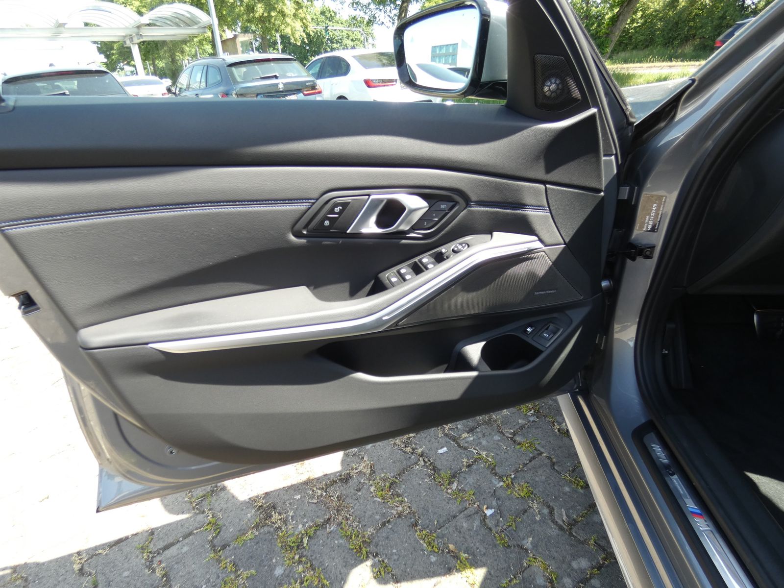 BMW 330 - Bild 16