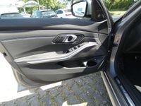BMW 330 - Vorschau Bild 16