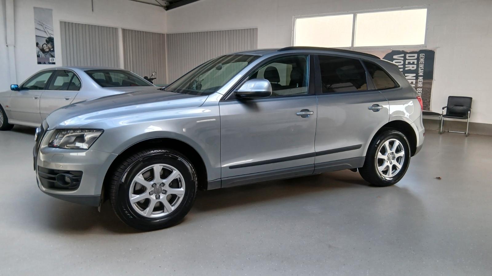 Audi Q5 3.0 TDI quattro 240 ch • S tronic • Cuir noir • Ciel Alcantara • Bi-Xénon • Attelage