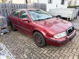 Skoda Oktavia 1,8  Tüv 02.2026 - Skoda aus 1998