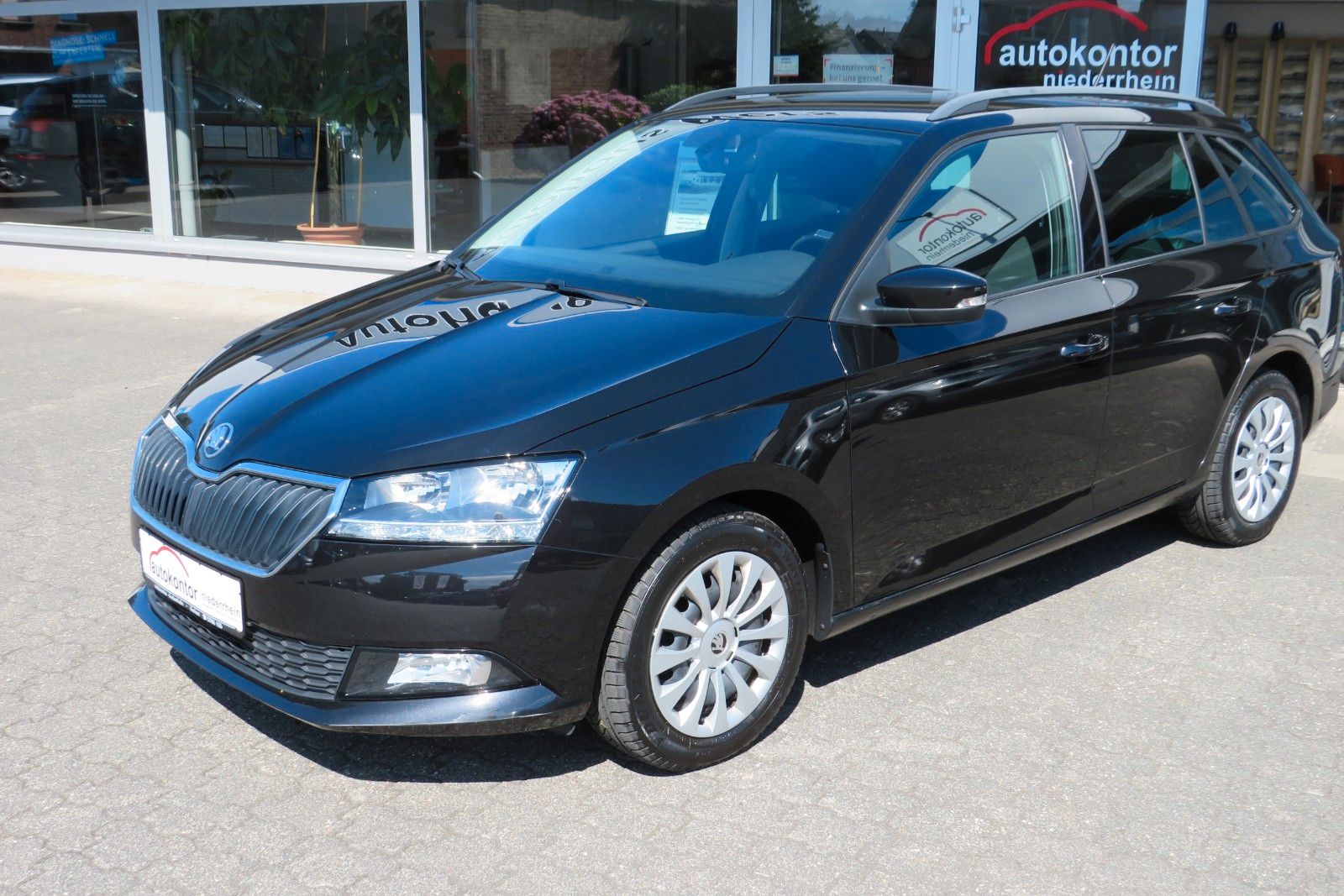 Fahrzeugabbildung SKODA Fabia Combi Ambition GJ SMART-LINK SITZH. NAVI 1