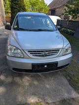 Kia Carens - Kia Carens aus 2006 mit Diesel-Antrieb