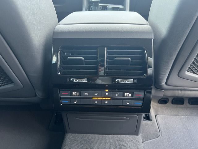 Touareg R-Line 3.0 V6 TDI DSG 4M AHK*Leder*Luft*