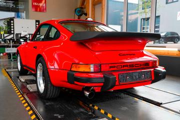 1984 Porsche 911 URMODELL photo 6