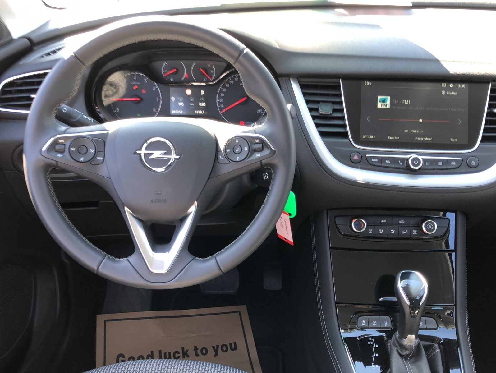 Fahrzeugabbildung Opel Grandland Edition