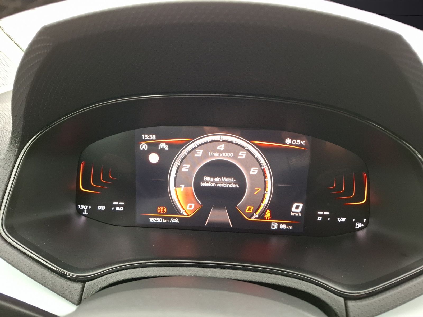 Fahrzeugabbildung SEAT Ibiza TSI Style LED Navi GRA RFK SH LM