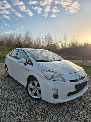 Toyota Prius 30