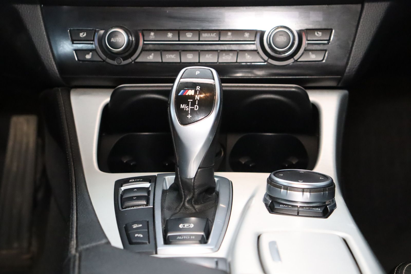 Fahrzeugabbildung BMW M550 d Touring xDrive * HUD * Leder
