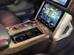 Fahrzeugabbildung Land Rover Range Rover 3,0 TDV6 (360/SI-BELÜF/DAB/MERIDIAN