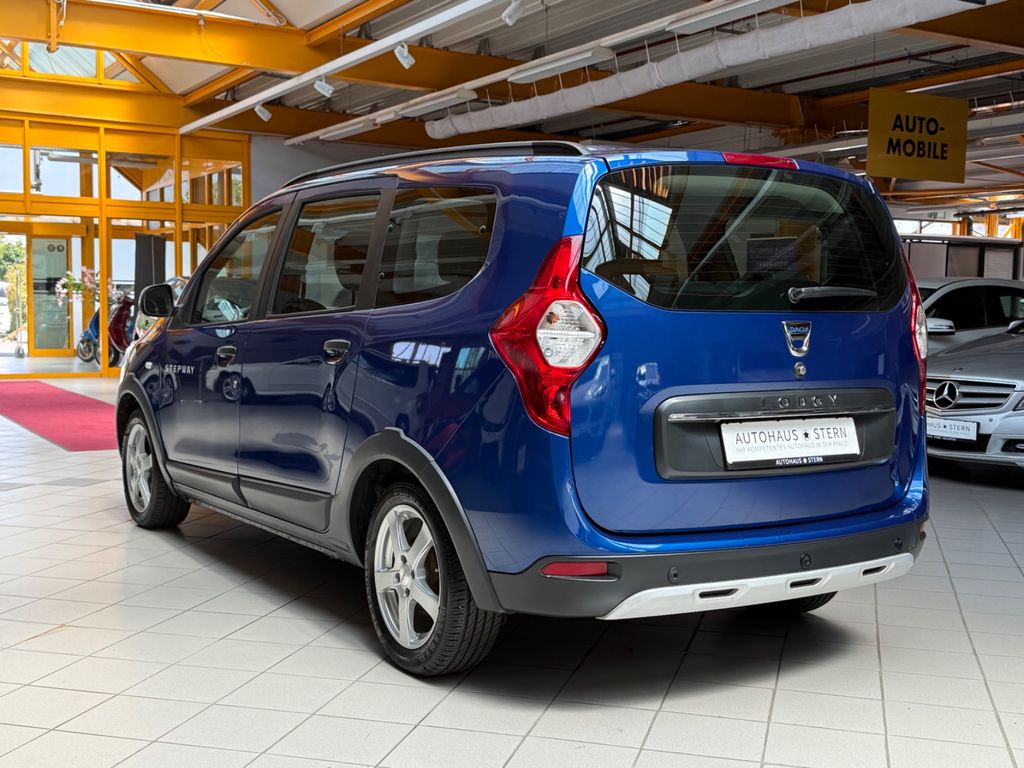 DACIA Lodgy Stepway Plus|7-Sitzer|SHZ|PDC|Kamera|Klima DACIA Lodgy Stepway Plus|7-Sitzer|SHZ|PDC|Kamera|Klima
