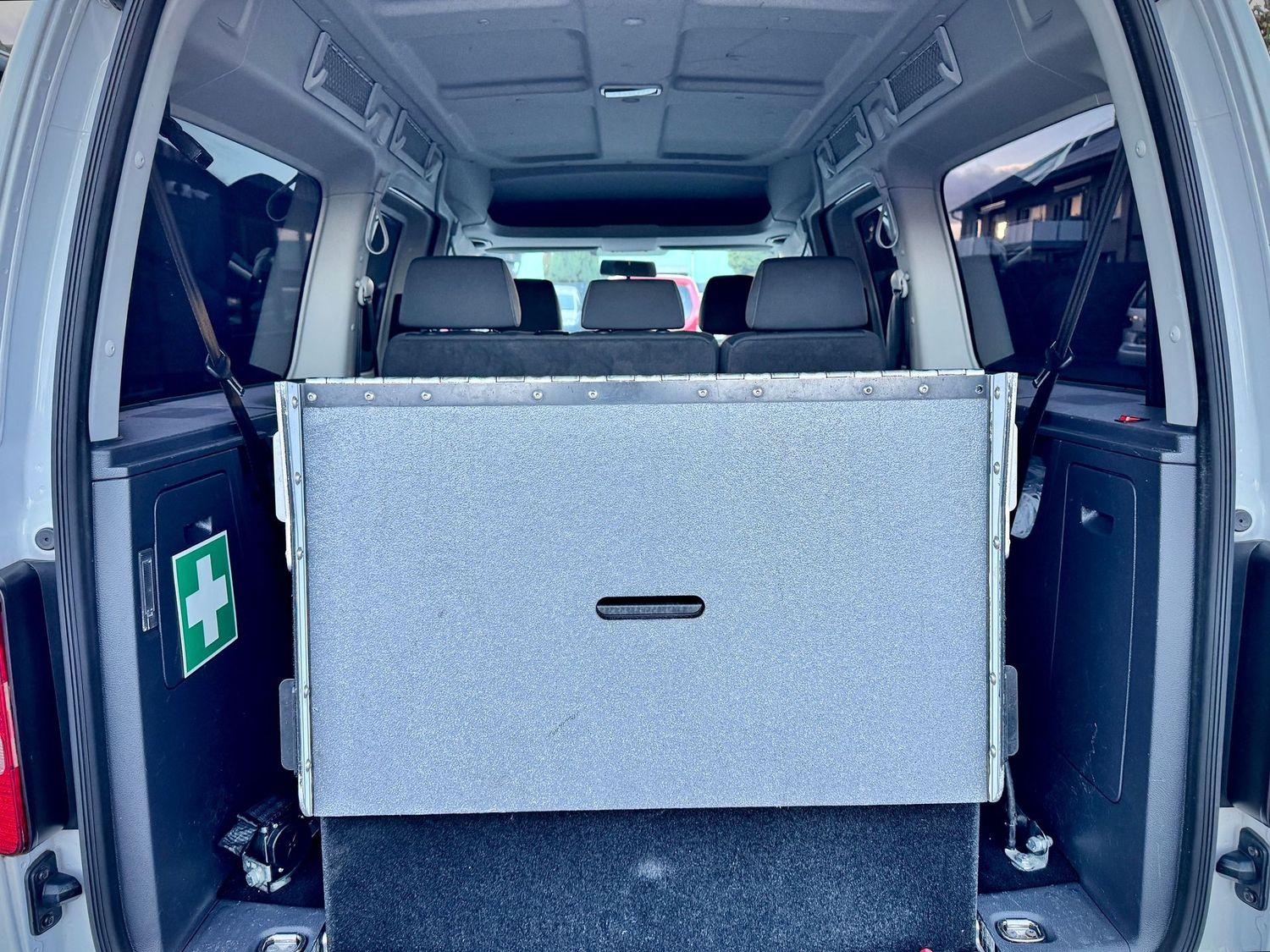 Volkswagen Caddy Maxi Soccer 'Behindertengerecht-Rampe'5-Si