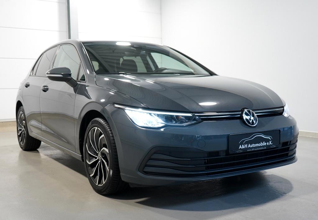 Volkswagen 20 TDI LifeHARMANAHKACCKAMERA1HAND 2021