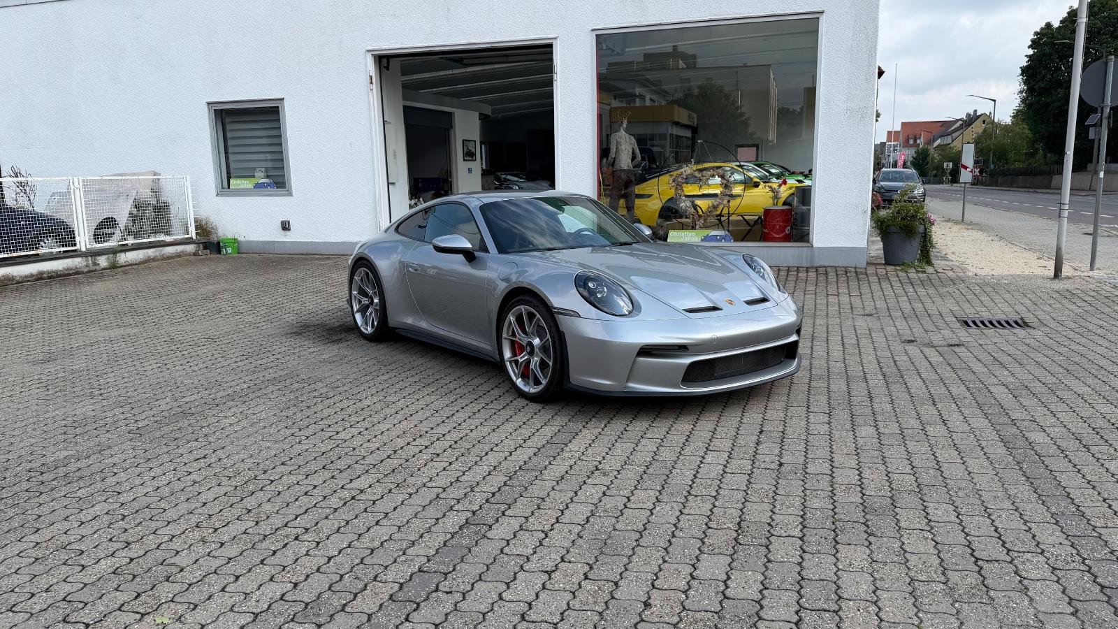 Porsche 992 GT3 Touring Schalensitz