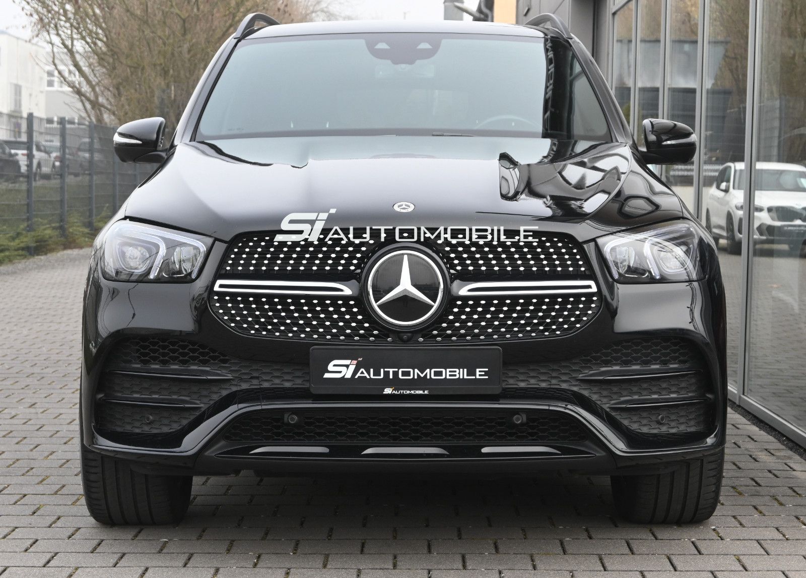Fahrzeugabbildung Mercedes-Benz GLE 400 d 4MAT. AMG °ACC°AHK°STANDHZ°HUD°NIGHT°