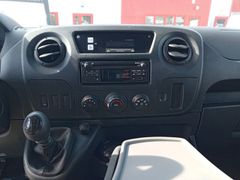 Fahrzeugabbildung Master III Pritsche Fahrgest. L3H1 3,5t 3 4x4 St