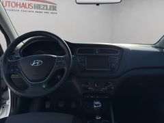 HYUNDAI i20 Start-Stop Klima Fahrerprofile Berganfahr As