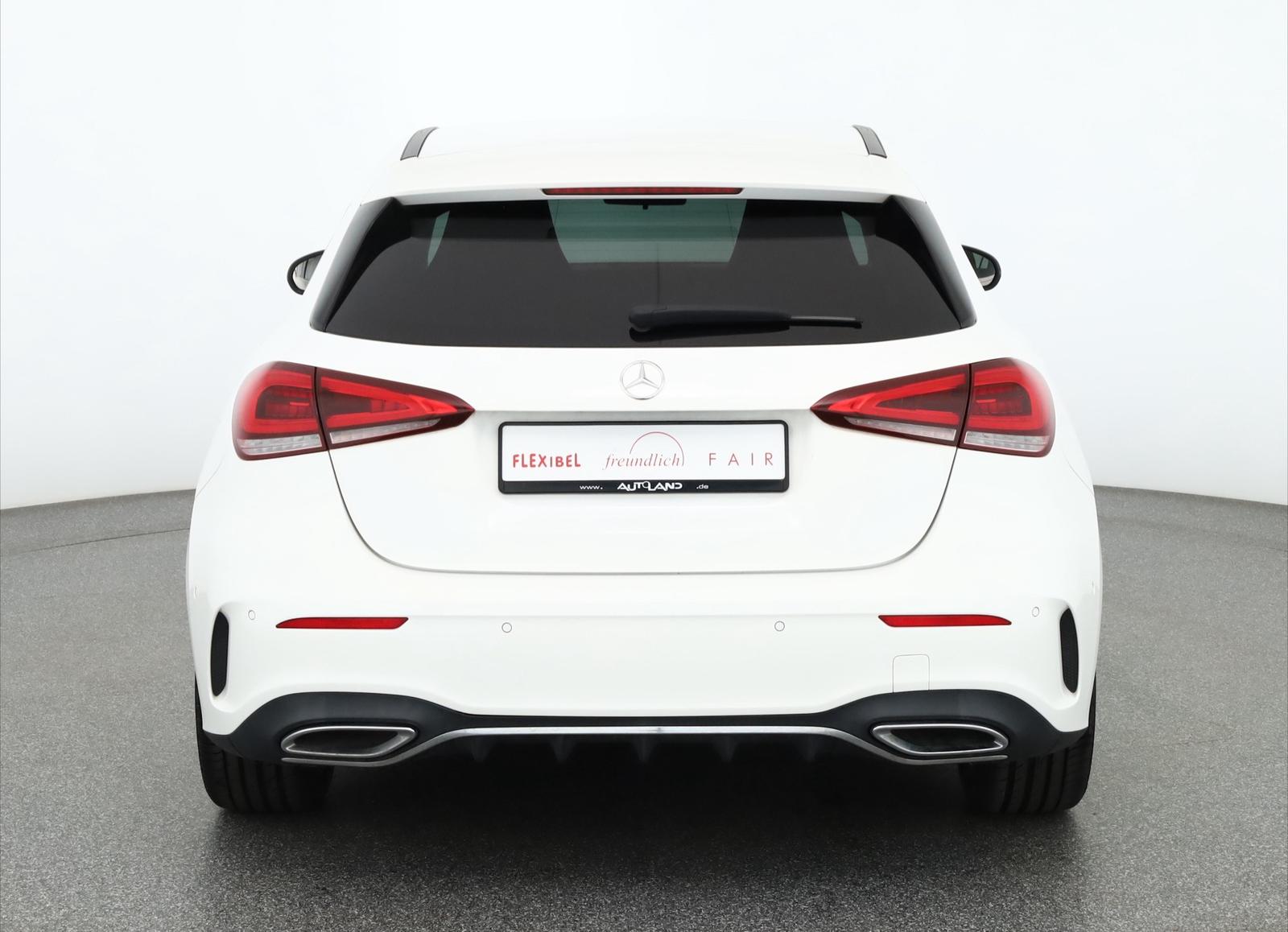 Mercedes-Benz A200 AMG Line LED Navi Sitzheizung Widescreen